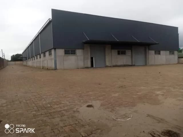 Armazém Industrial, Malhampsene - Maputo Província